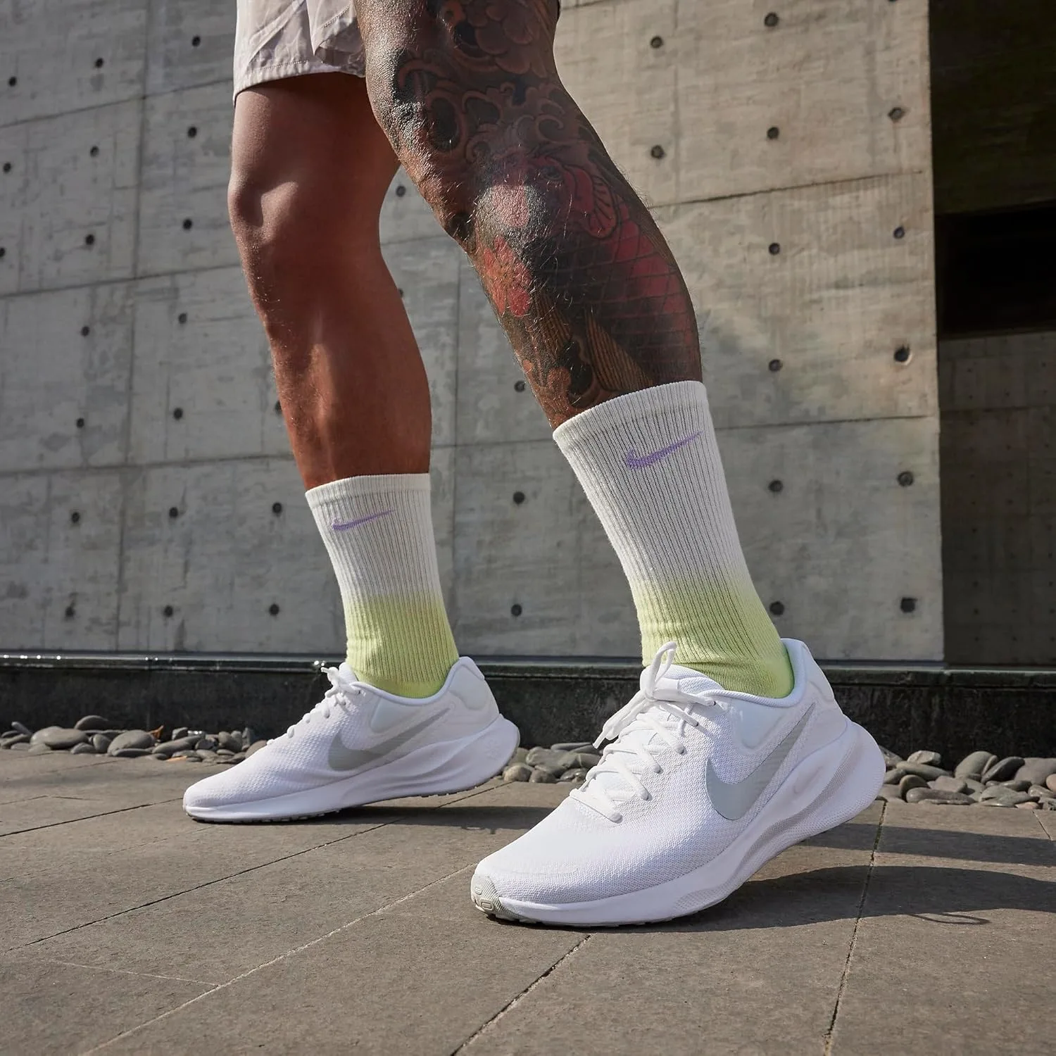 Мужские кроссовки Nike Revolution 7, белый — фото 2