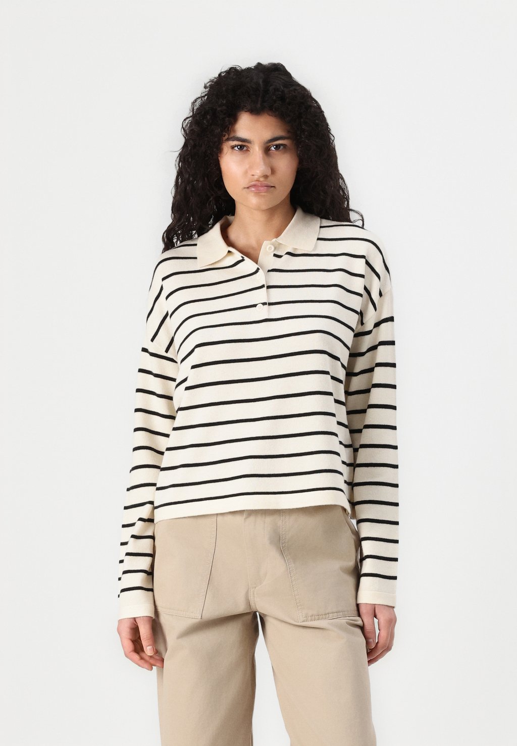 

Джемпер VMBARKI Vero Moda, молочный