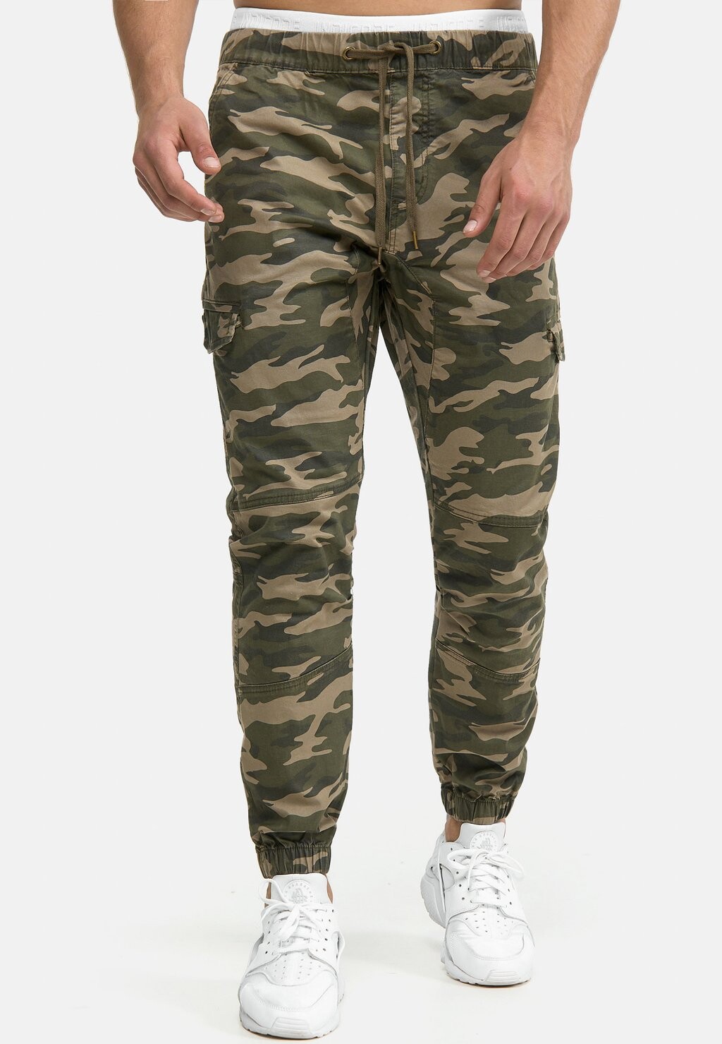 

Брюки-карго Levi Indicode, цвет dired camouflage