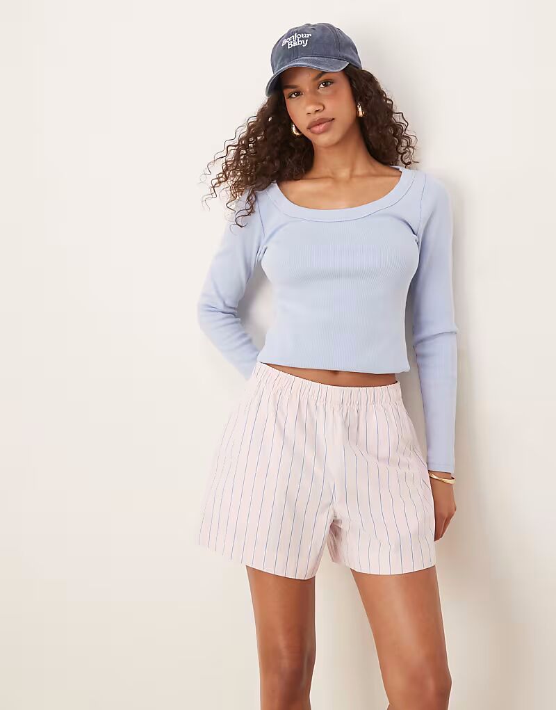 

Шорты из поплина Abercrombie & Fitch с завязкой на талии в розовую полоску