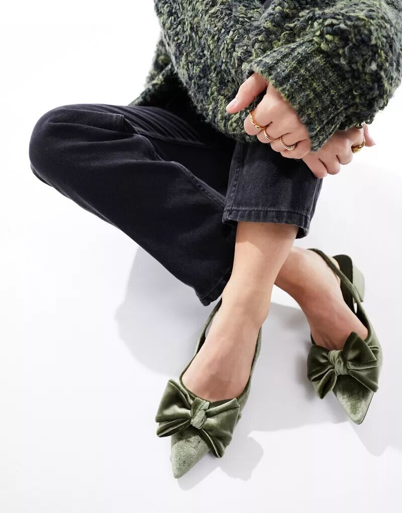 Туфли ASOS Wide Fit Symphony из бархата серо-зеленого цвета с бантом, ремешком на пятке и средним каблуком, широкая посадка — фото 4