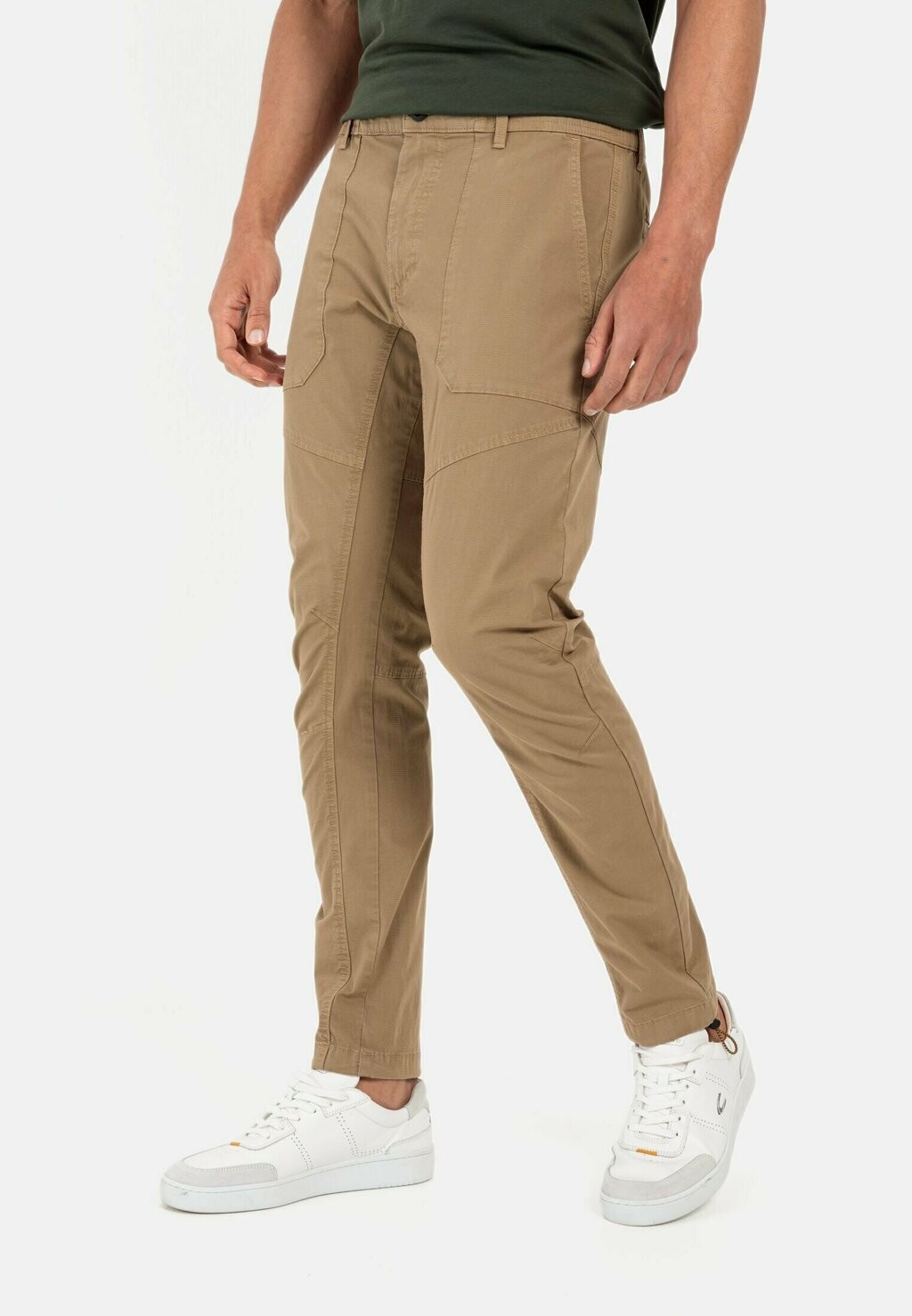

Ткань брюк Tapered Fit camel active, дерево