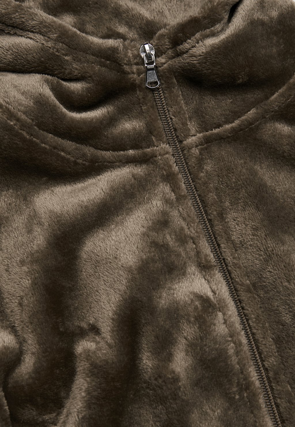

Халат WITH POCKETS AT THE FRONT Cellbes of Sweden, хаки