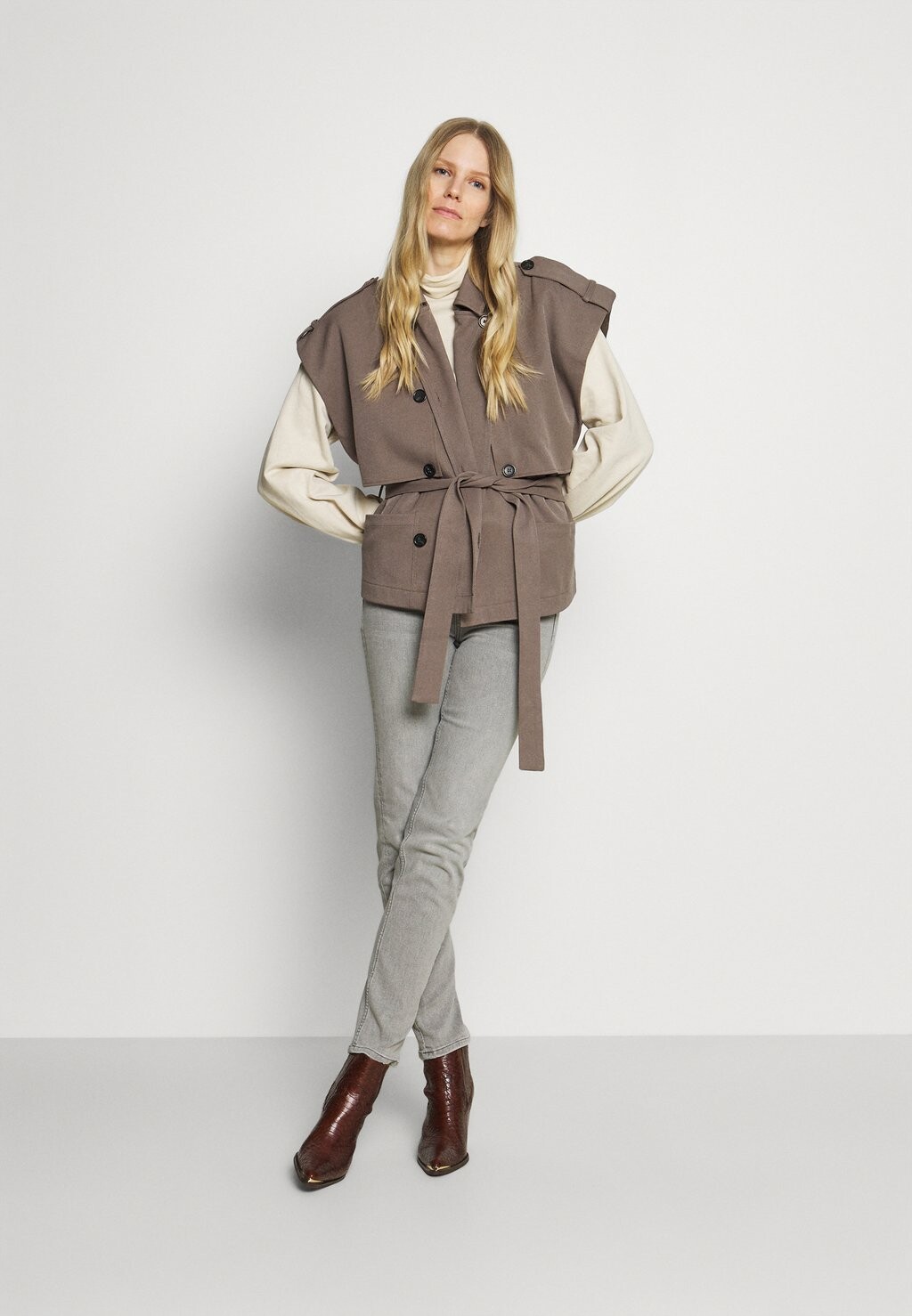 

Джинсы прямого кроя SIENNA Marks & Spencer, серый деним