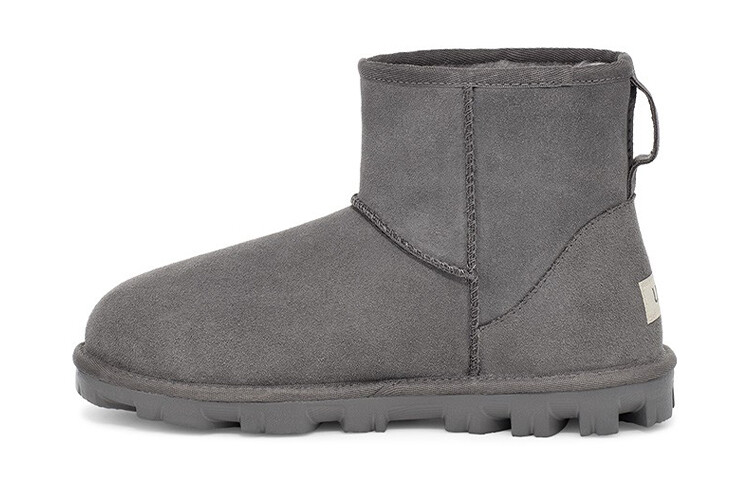 Ботинки зимние женские UGG Essential, серый