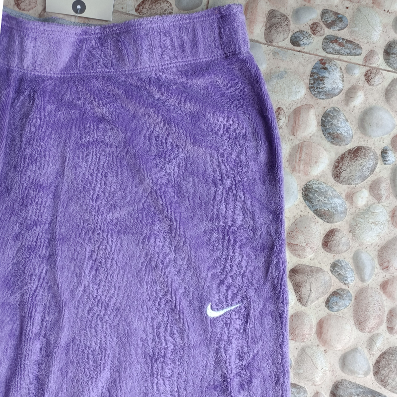 Вязаные спортивные брюки женские светло-фиолетовые Nike — фото 3