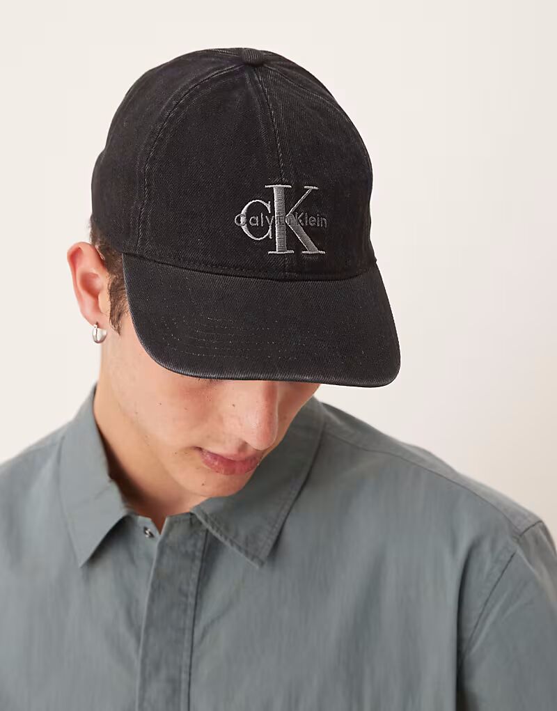 

Джинсовая кепка с логотипом Calvin Klein Jeans черного цвета
