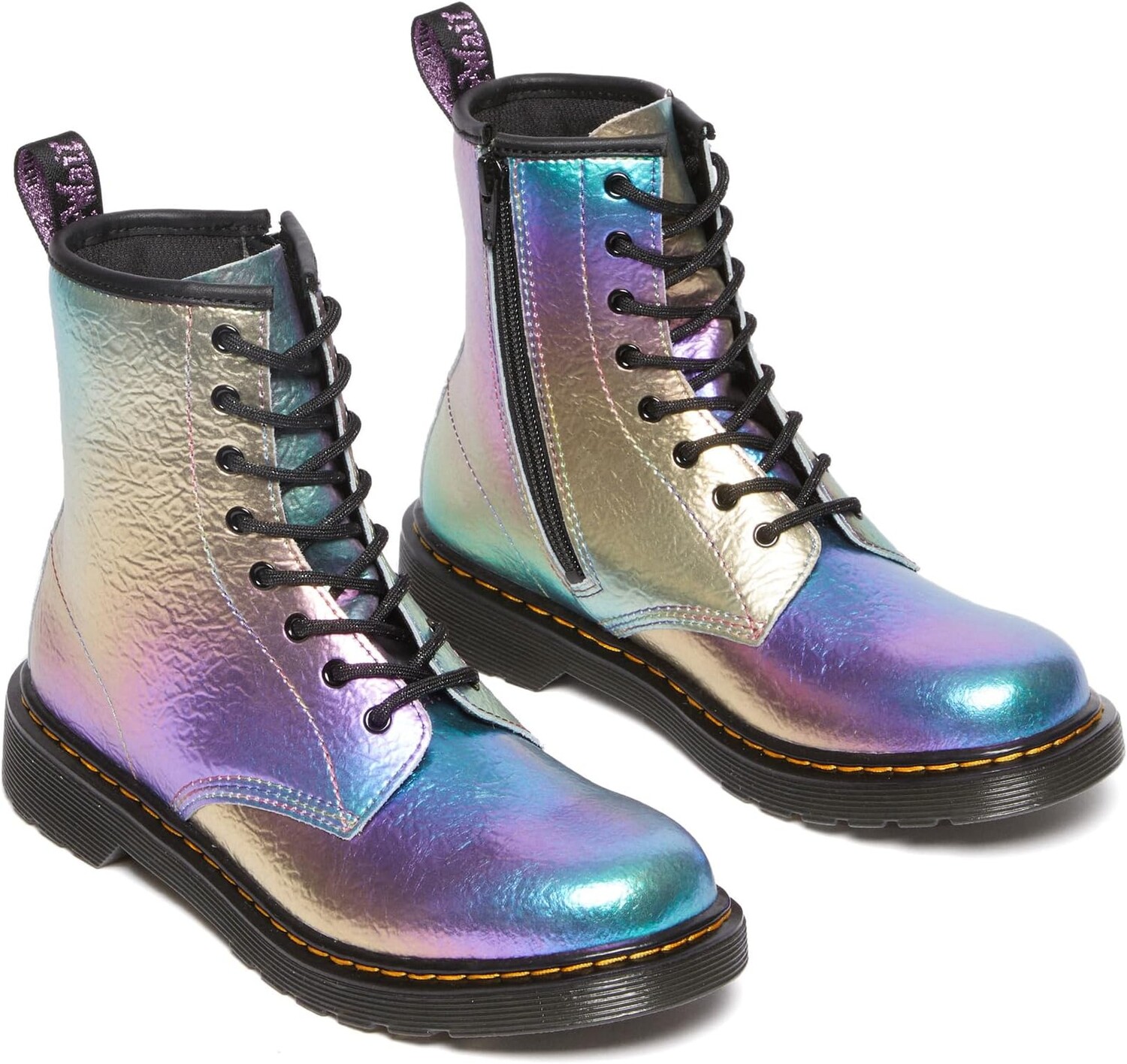 

Ботинки Dr. Martens 1460 Lace Up Fashion Boot, цвет Rainbow Crinkle