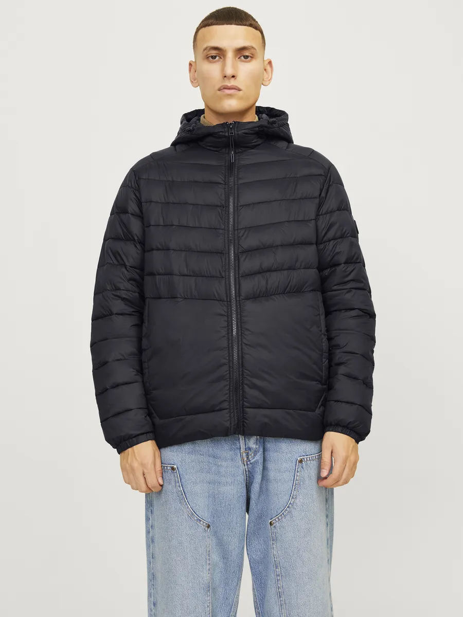 

Стеганая куртка Jack & Jones "JJESPRINT PUFFER HOOD NOOS", с капюшоном, цвет Black Detail:Solid, Черный, Стеганая куртка Jack & Jones "JJESPRINT PUFFER HOOD NOOS", с капюшоном, цвет Black Detail:Solid