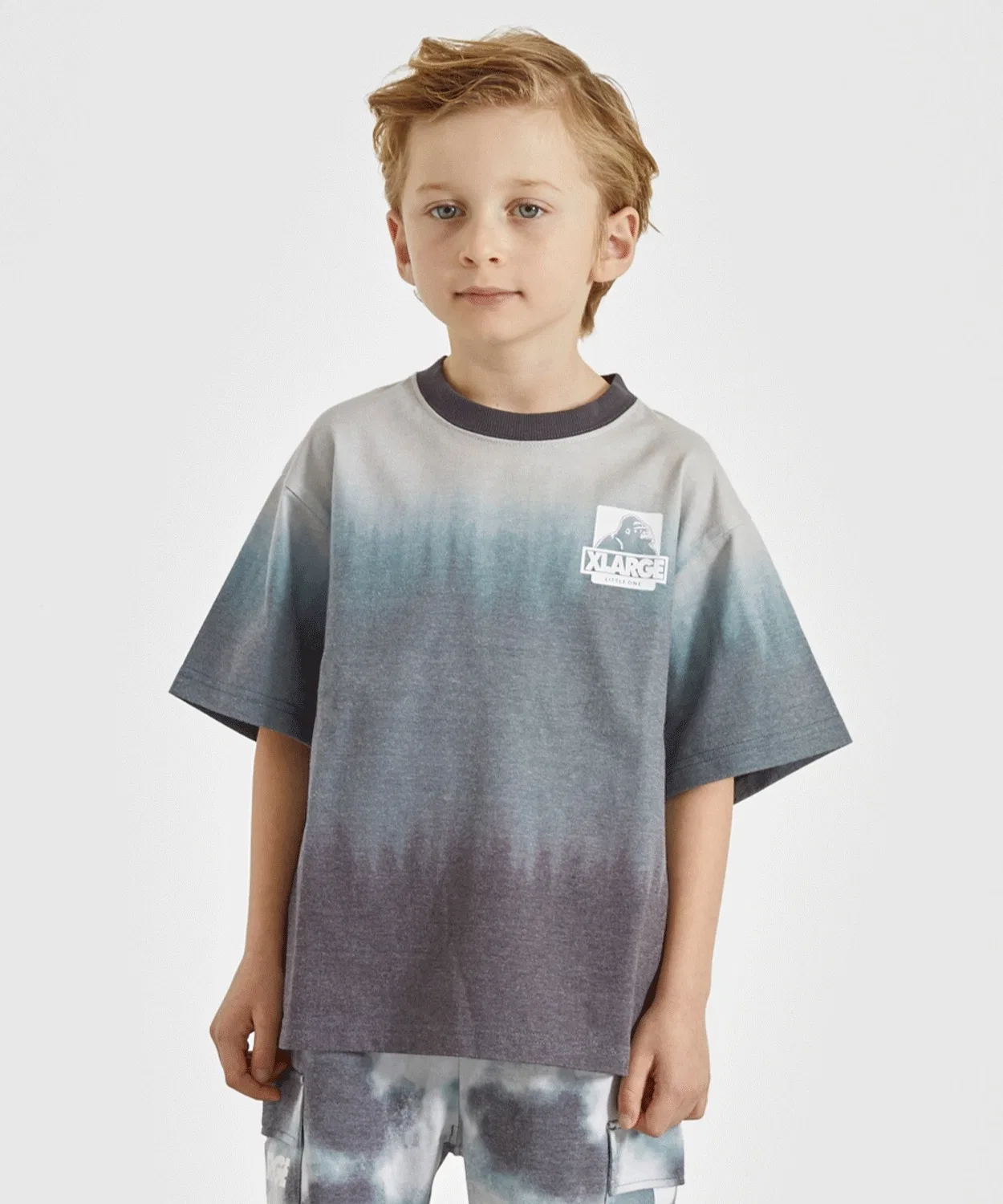 Детская футболка XLARGE KIDS OG с градиентным тай-дай принтом