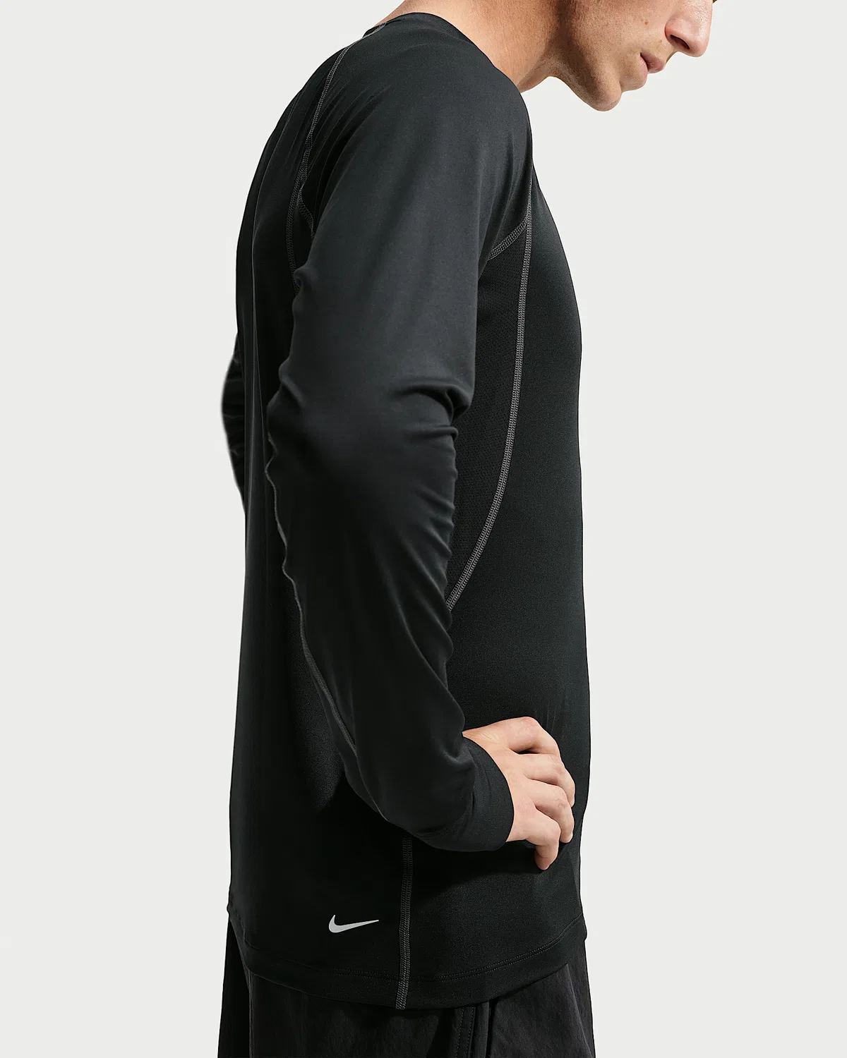 Мужская длинная базовая футболка Dri-FIT Nike ACG "Wildsee", Black/Anthracite/Summit White — фото 2