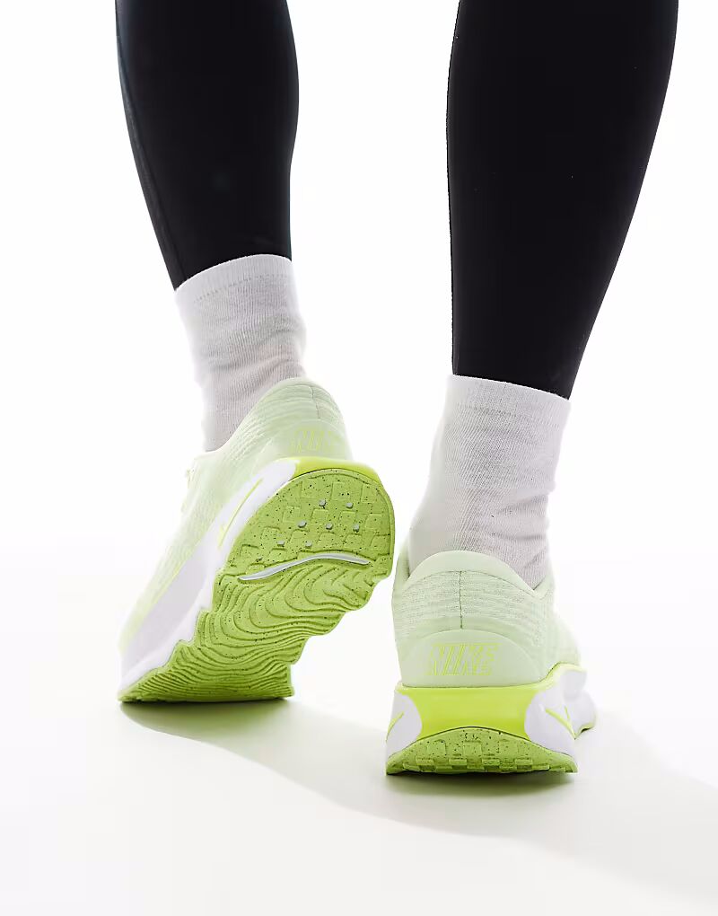 Кроссовки Nike Training Motiva в лаймово-зеленом и белом цветах — фото 3