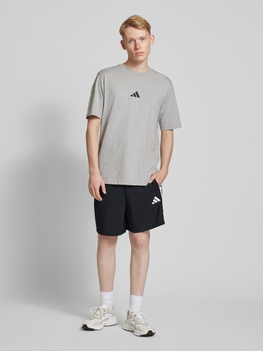 

Шорты с пришитыми этикетками, модель «CHELSEA» ADIDAS SPORTSWEAR, черный