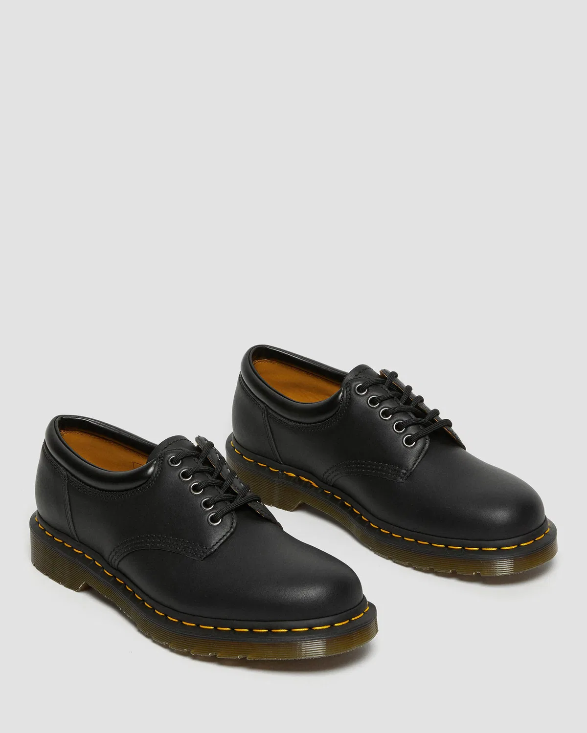 Мужские чёрные туфли дерби 8053 из натуральной кожи от Dr. Martens — фото 4
