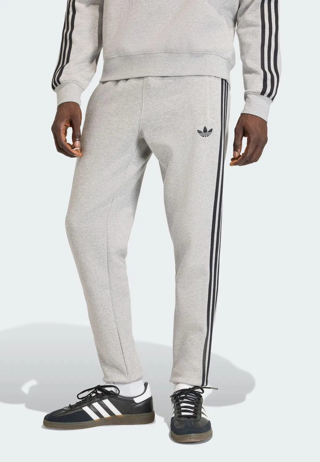Зауженные брюки Adidas Originals 3 полоски светло-серого цвета — фото 2