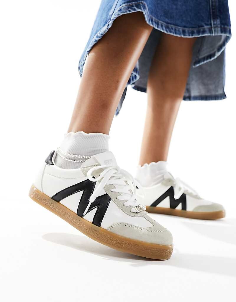 Белые кроссовки Steve Madden Escapade