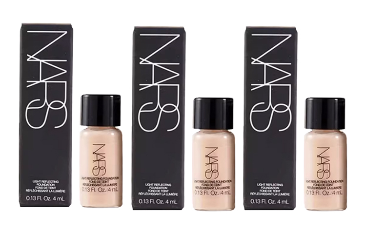 Тональная жидкость для лица Concealing Skin Nourishing Liquid Foundation образец для выравнивания тона кожи 4мл*2/4мл*3 NARS — фото 3