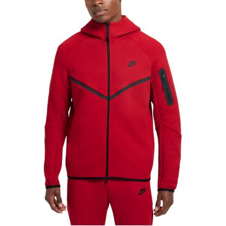 

Куртка мужская красный Nike