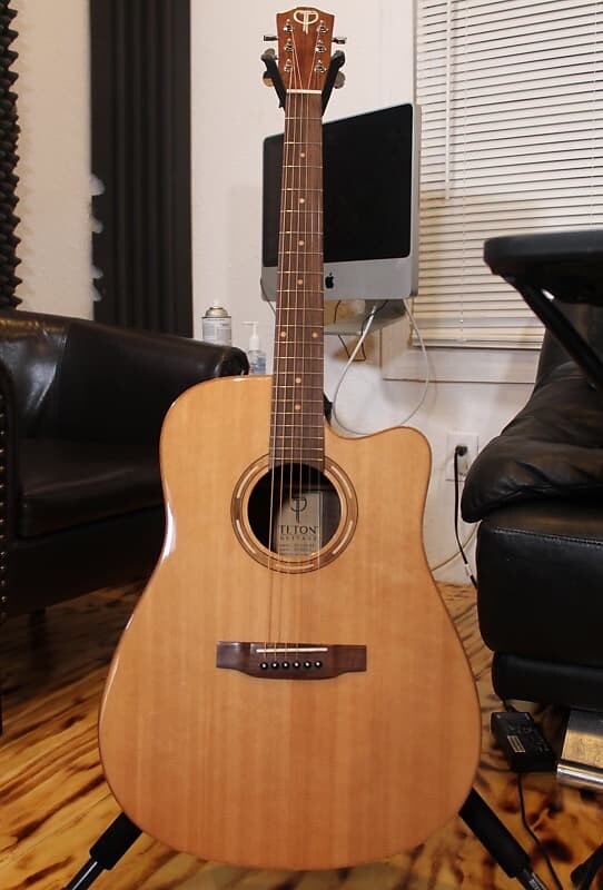 

Акустическая гитара Teton Acoustic-Electric Guitar STS110CENT