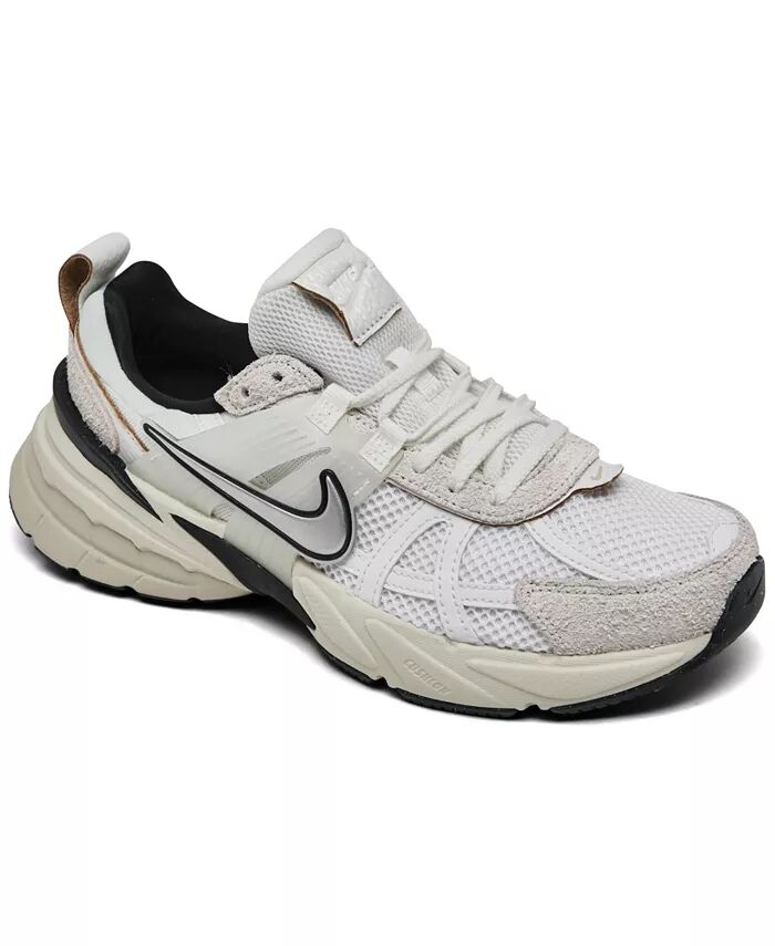 

Женские кроссовки для бега V2K Run от Finish Line Nike, белый