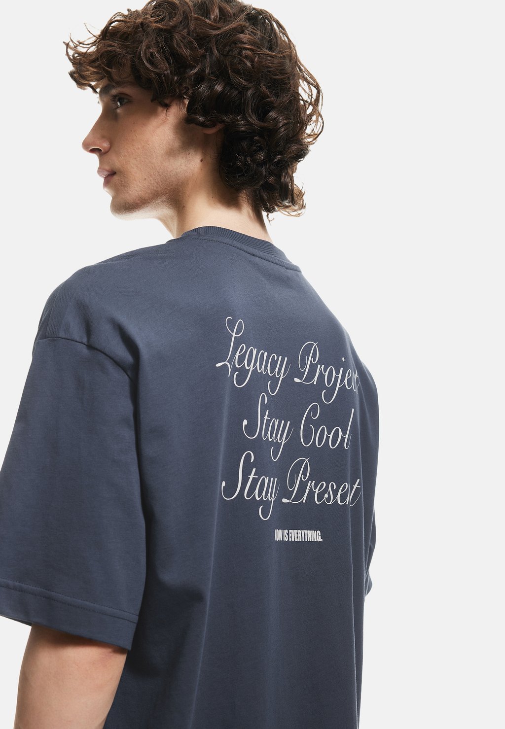 

Футболка с принтом OVERSIZED Koton, темно-синий