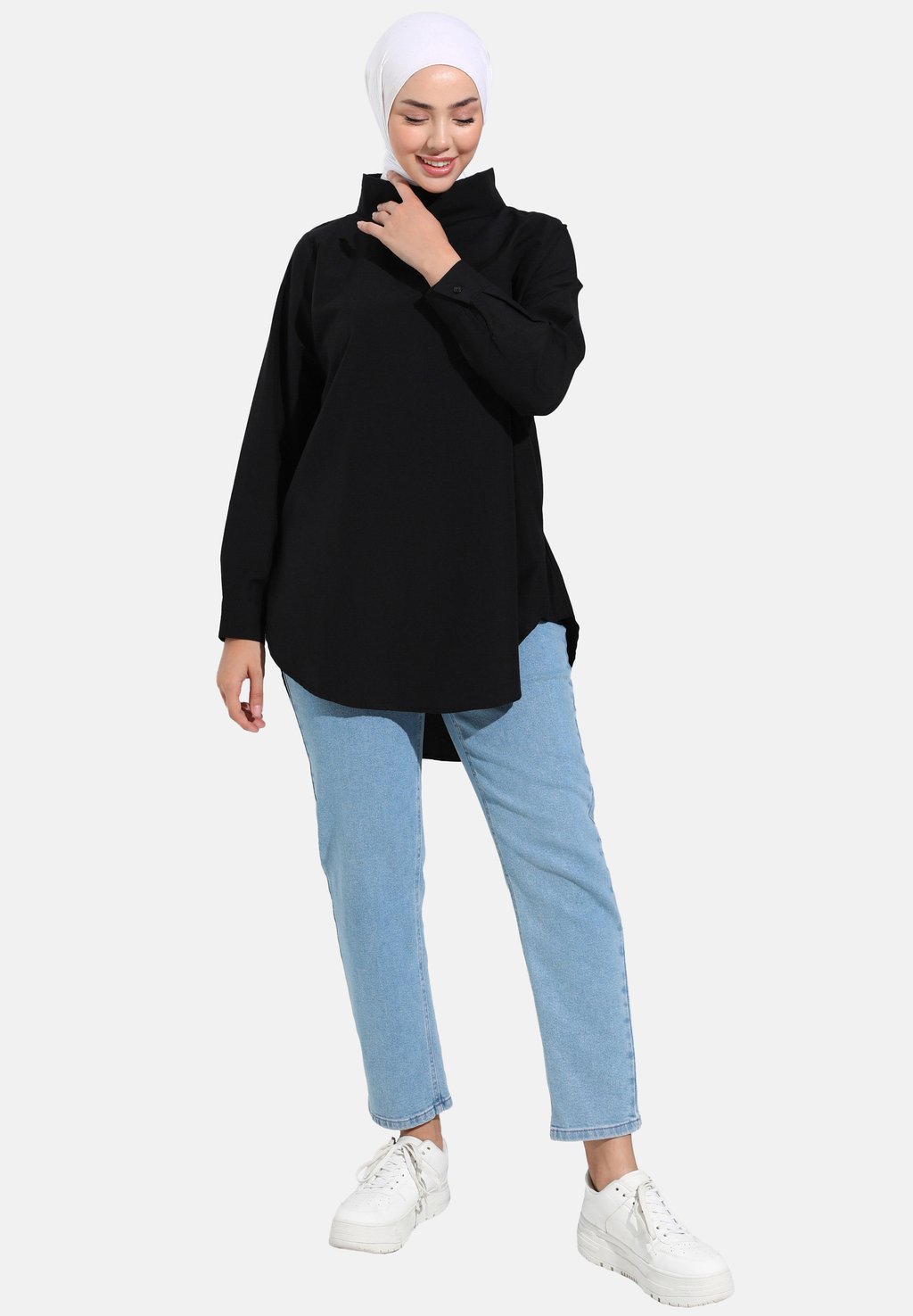 

Туника POLO NECK REFKA Modanisa, черный