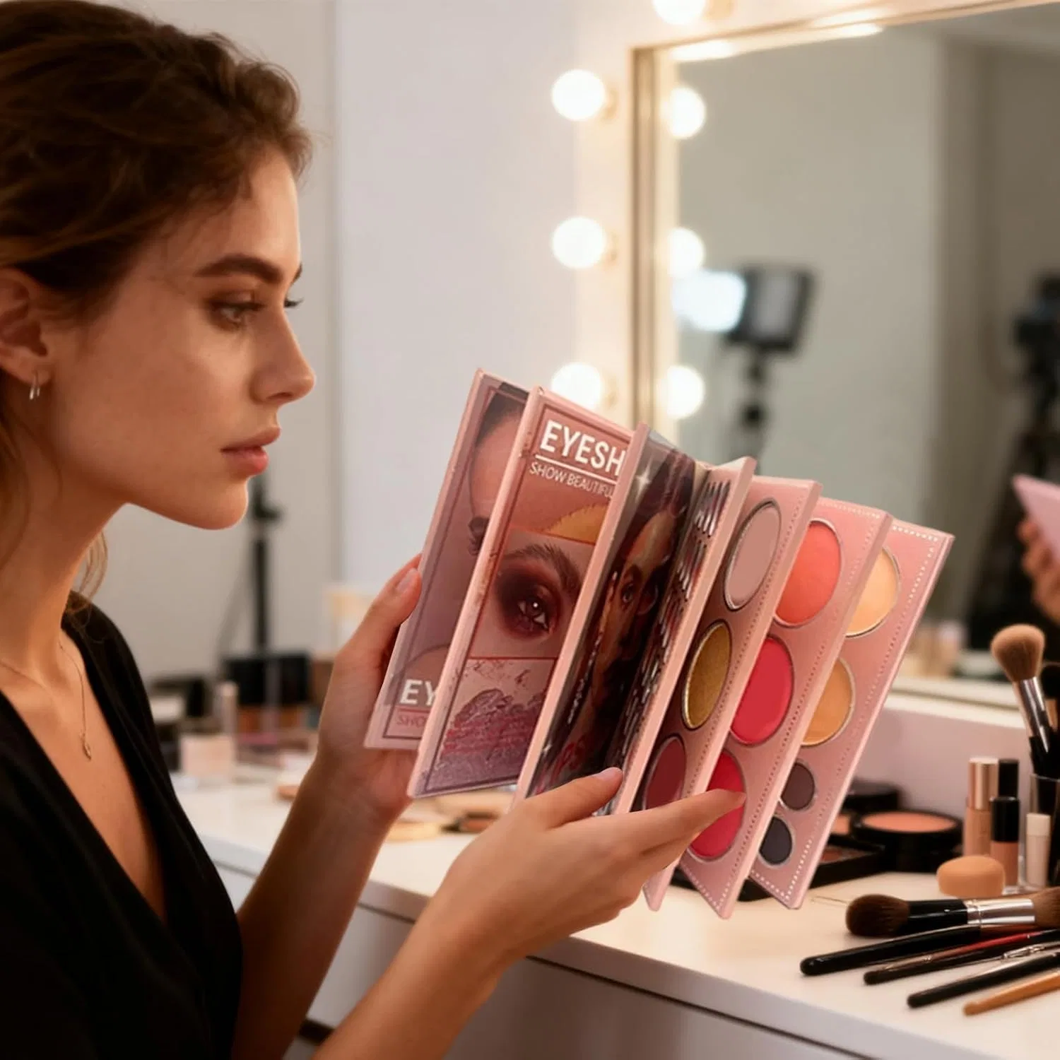 Палетка для макияжа Makeup Book Palette, мультиколор, 1 шт — фото 3
