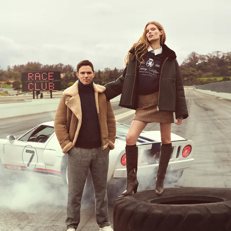 Свитшот женский Tommy Hilfiger, темно-синий C1G — фото 4