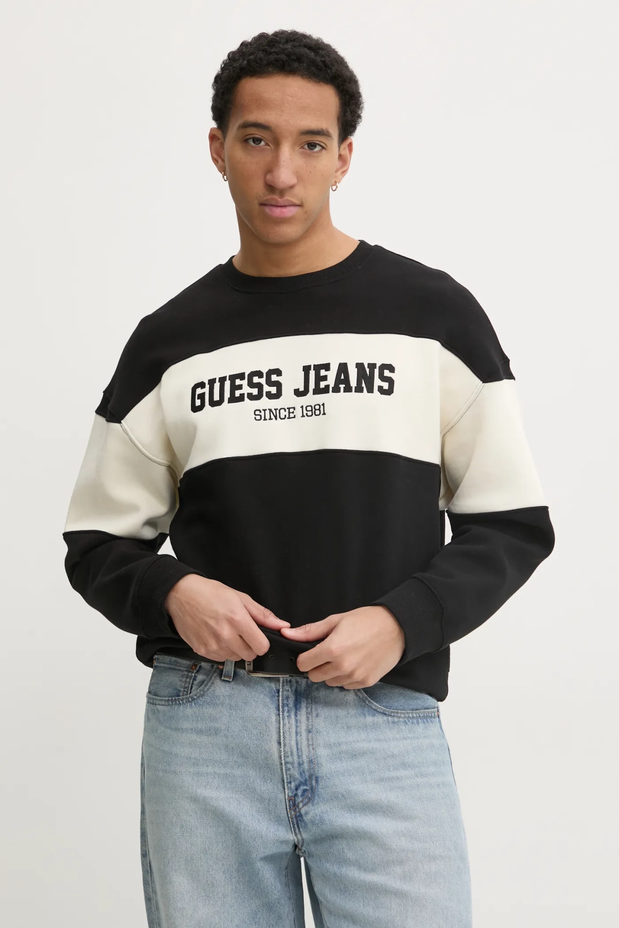 

Толстовка Guess Jeans, черный