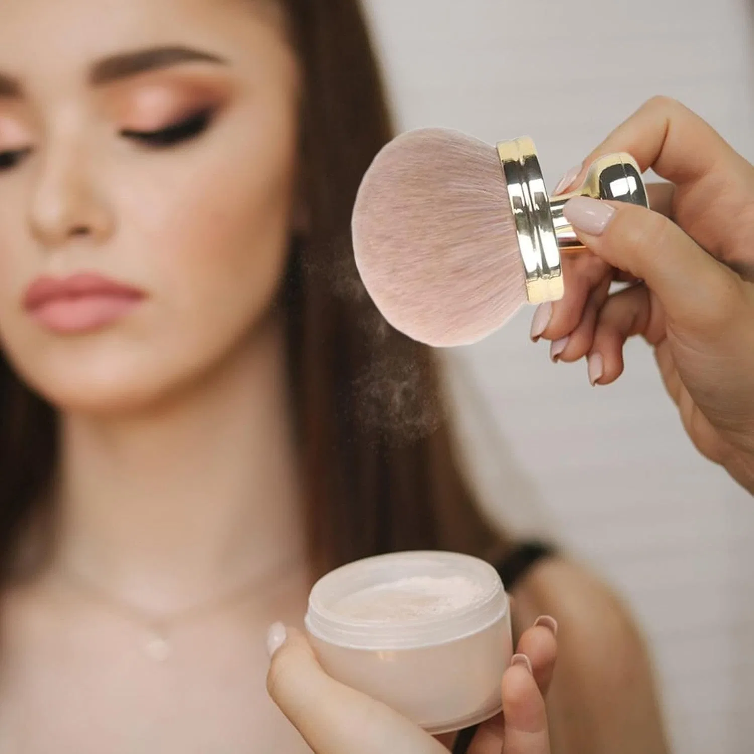 Набор кистей для тела 2 шт Oval Self Tanning Brush, белый — фото 2