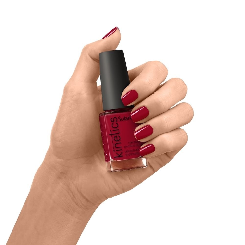 Лак для ногтей solargel professional nail polish Kinetics, nr. 483 crimson queen — фото 3