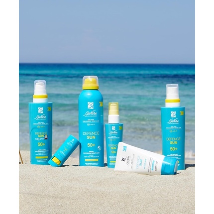 Солнцезащитный флюид Defence Sun Face Anti-Glare SPF 30 Matte для нормальной и комбинированной кожи Матирующий и антиоксидантный эффект Водостойкий Укрепляет и восстанавливает кожу 50 мл Bionike — фото 3