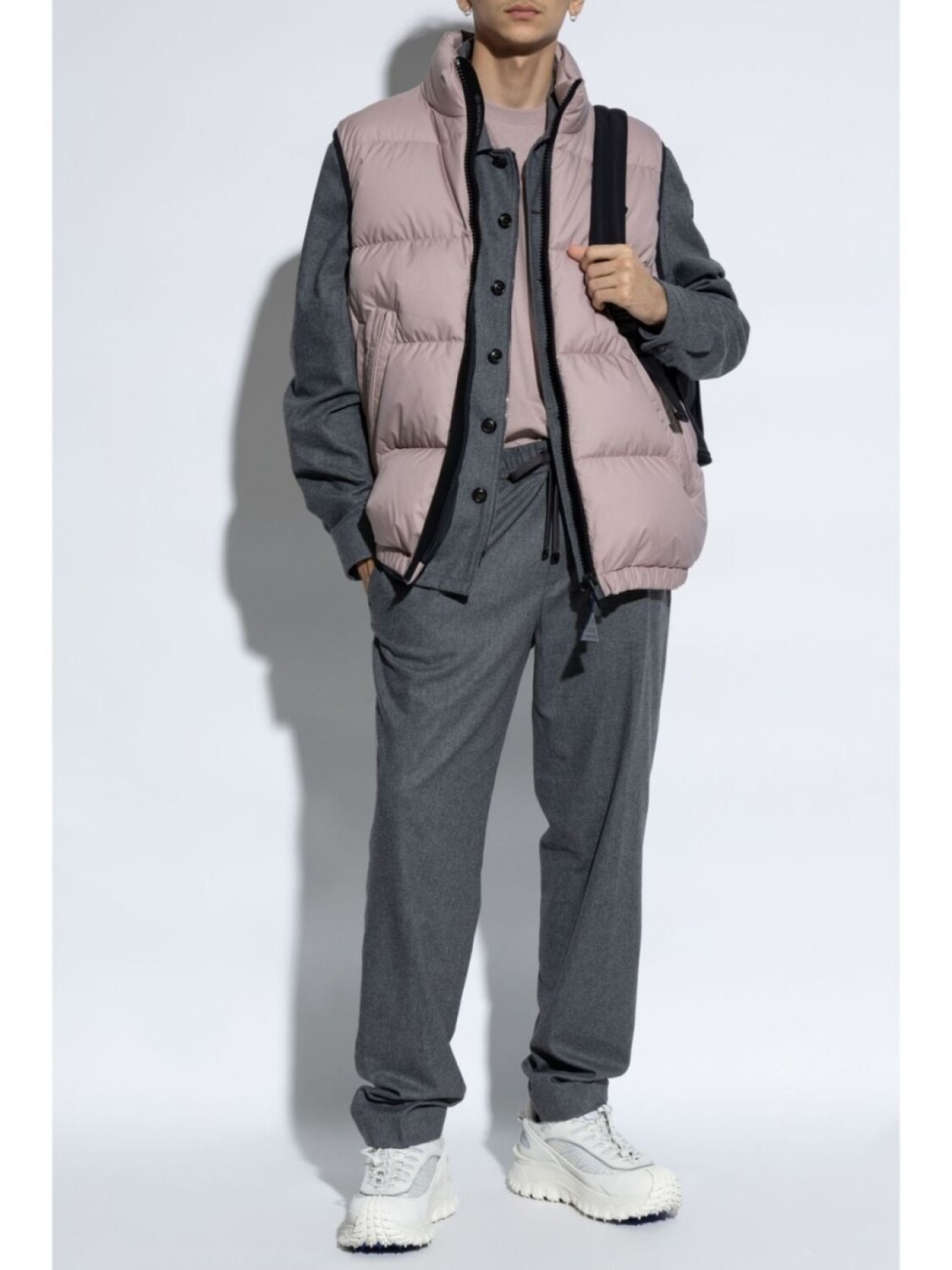 Moncler пуховый жилет с нашивкой-логотипом Fedare, розовый — фото 2
