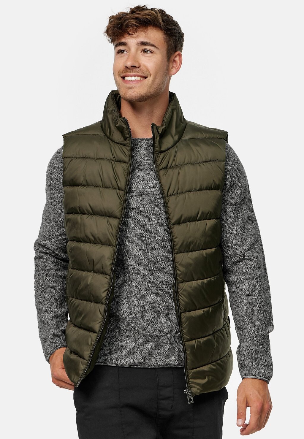 

Жилет INDICODE JEANS, цвет army