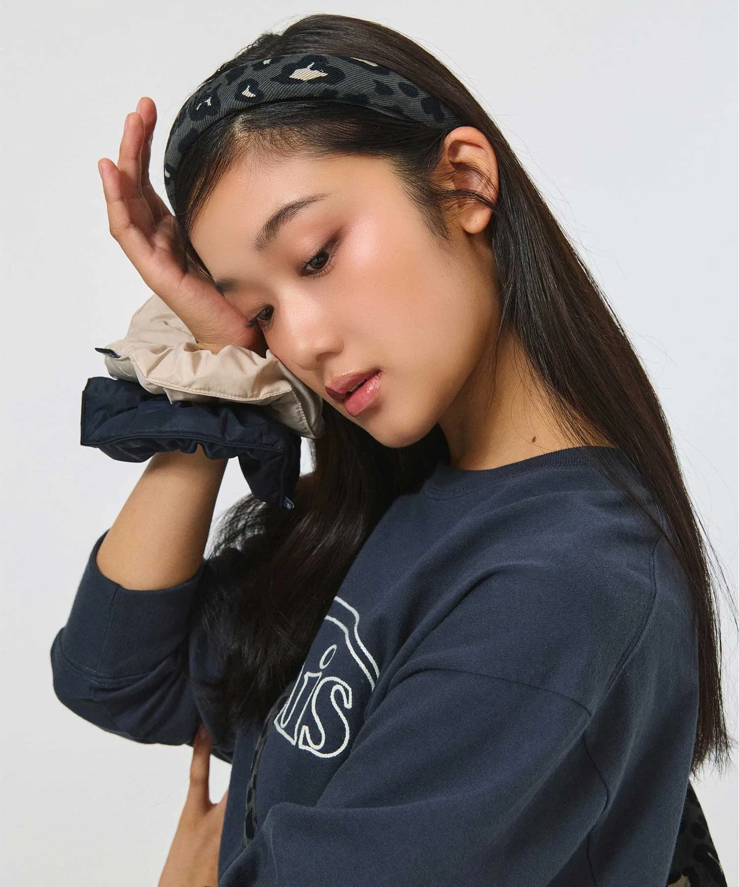 Резинка для волос Padded Scrunchie EMIS красный — фото 4