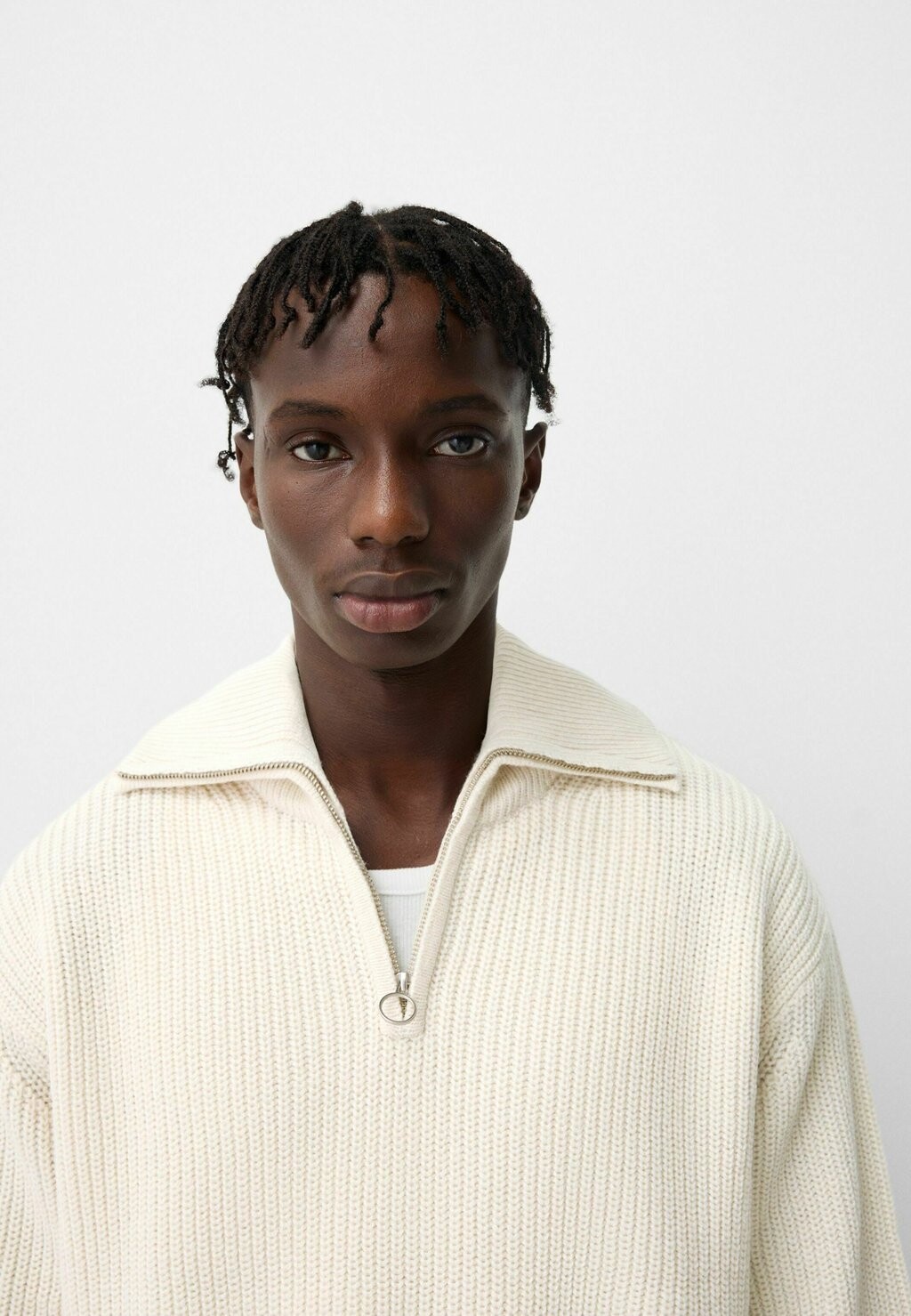 

Джемпер ZIP NECK Bershka, песочный