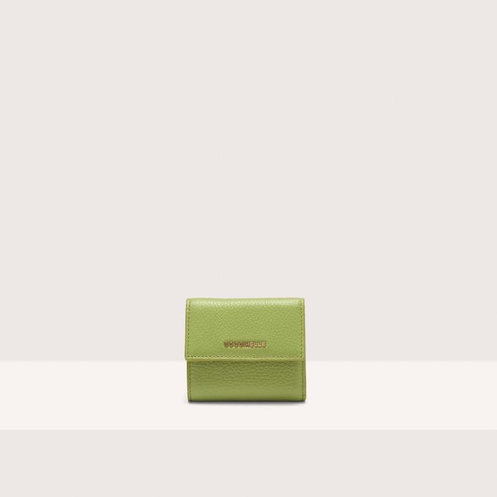 

Кошелек Coccinelle Metallic Soft, цвет Guacamole