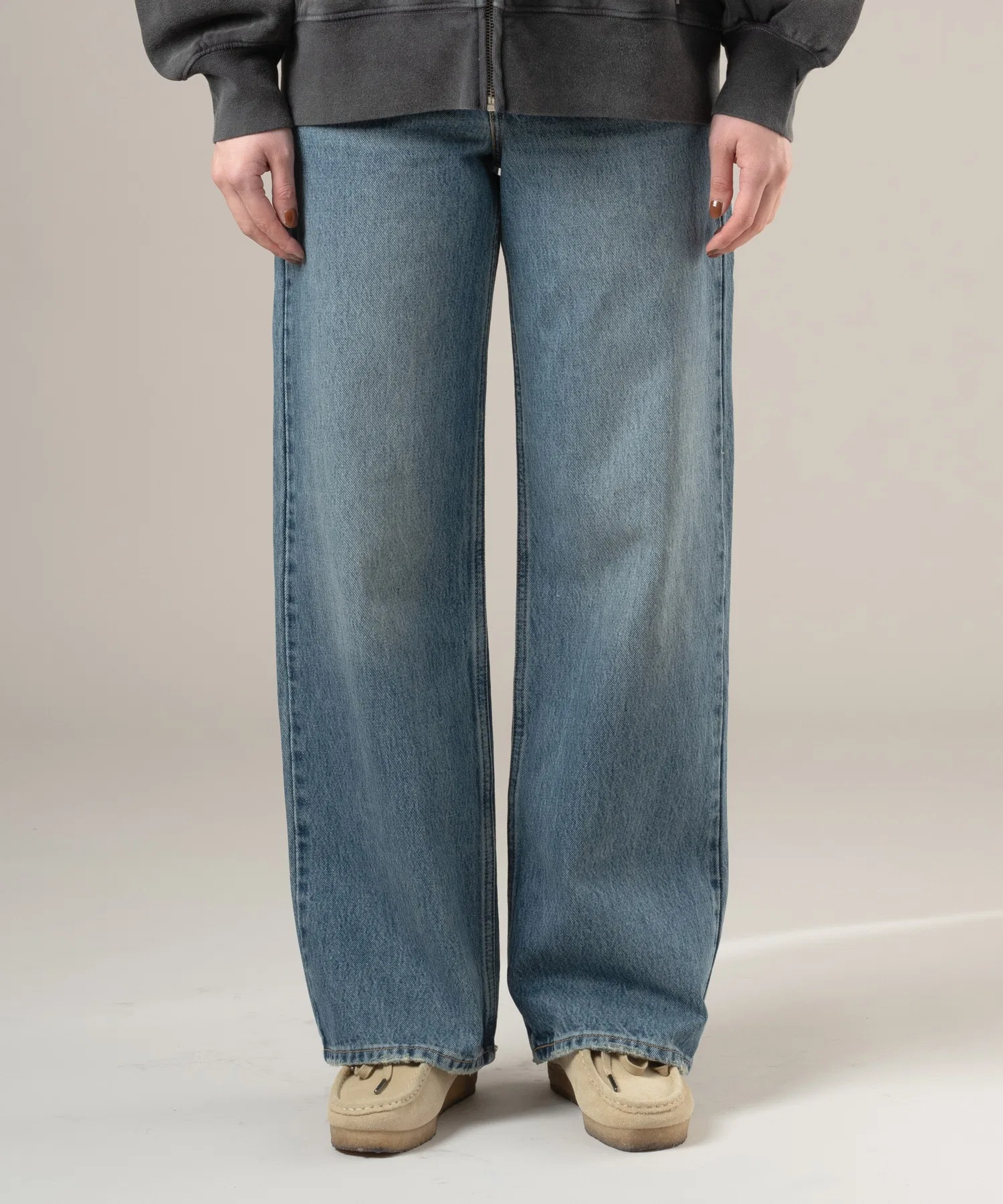 Джинсы Levi's LOW LOOSE