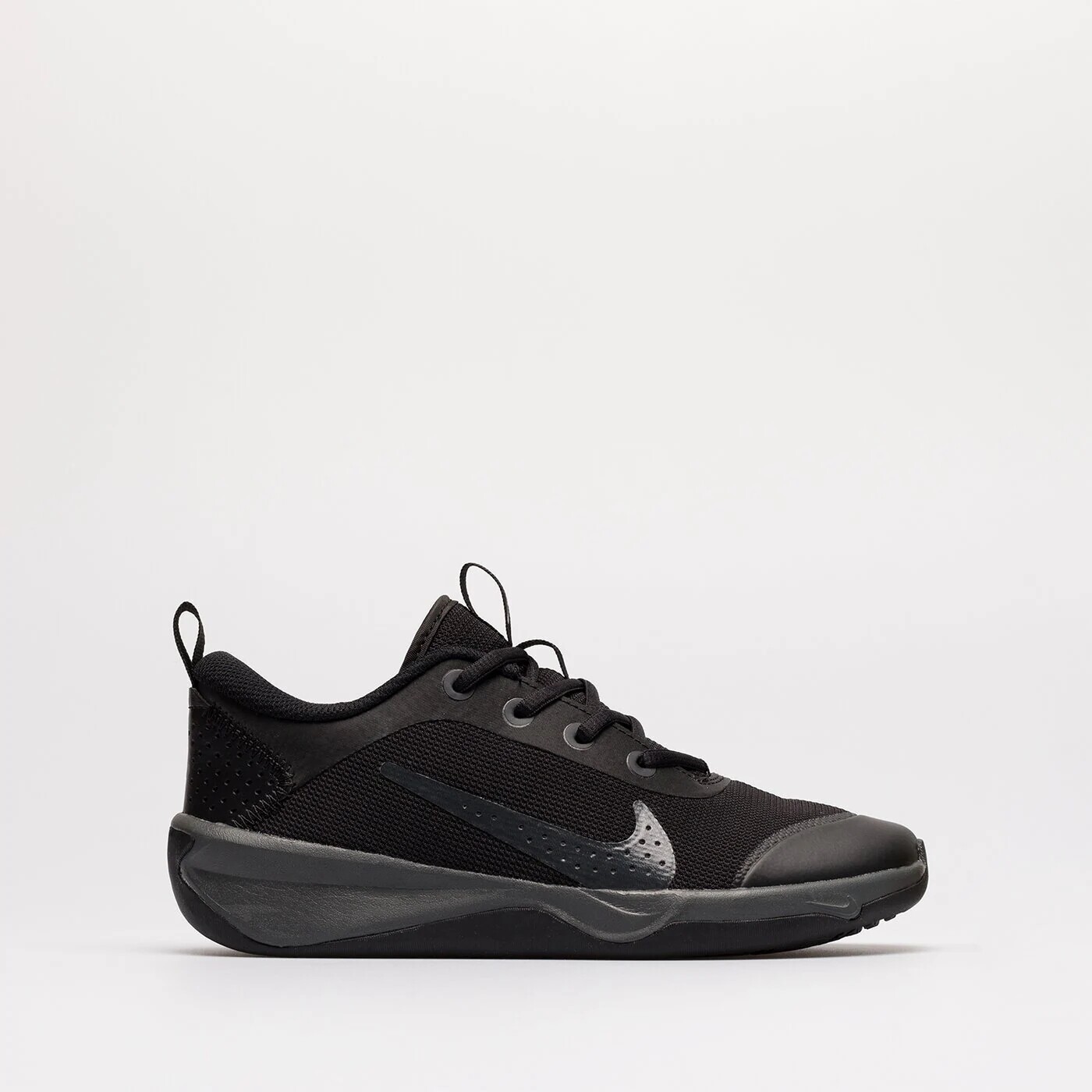 

Кроссовки Nike Omni, черный