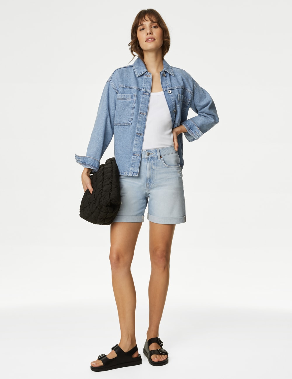 

Джинсовые шорты бойфренда Marks & Spencer, цвет Light denim