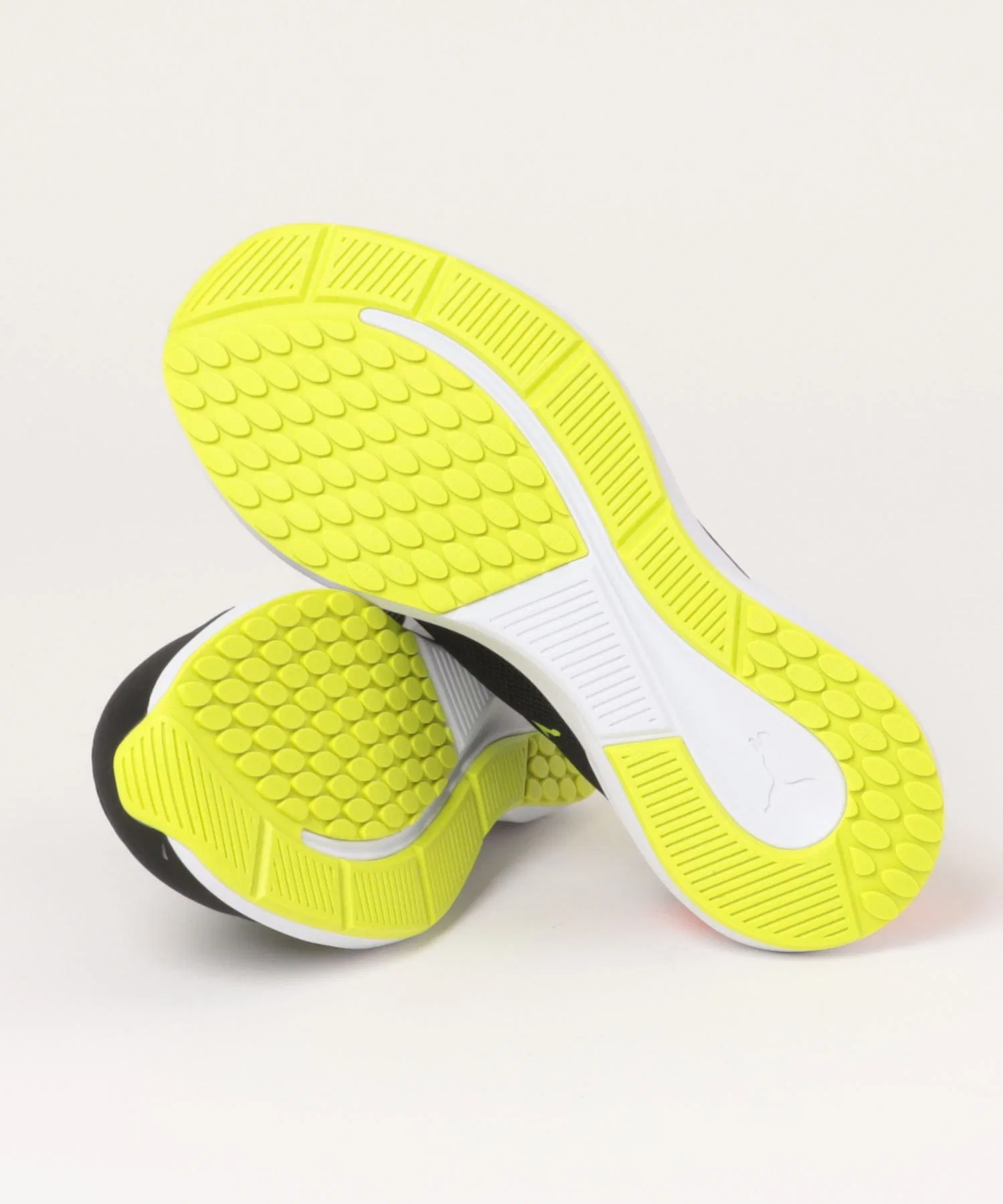 Детские кроссовки PUMA Cruise Profoam JR чёрно-белые — фото 3