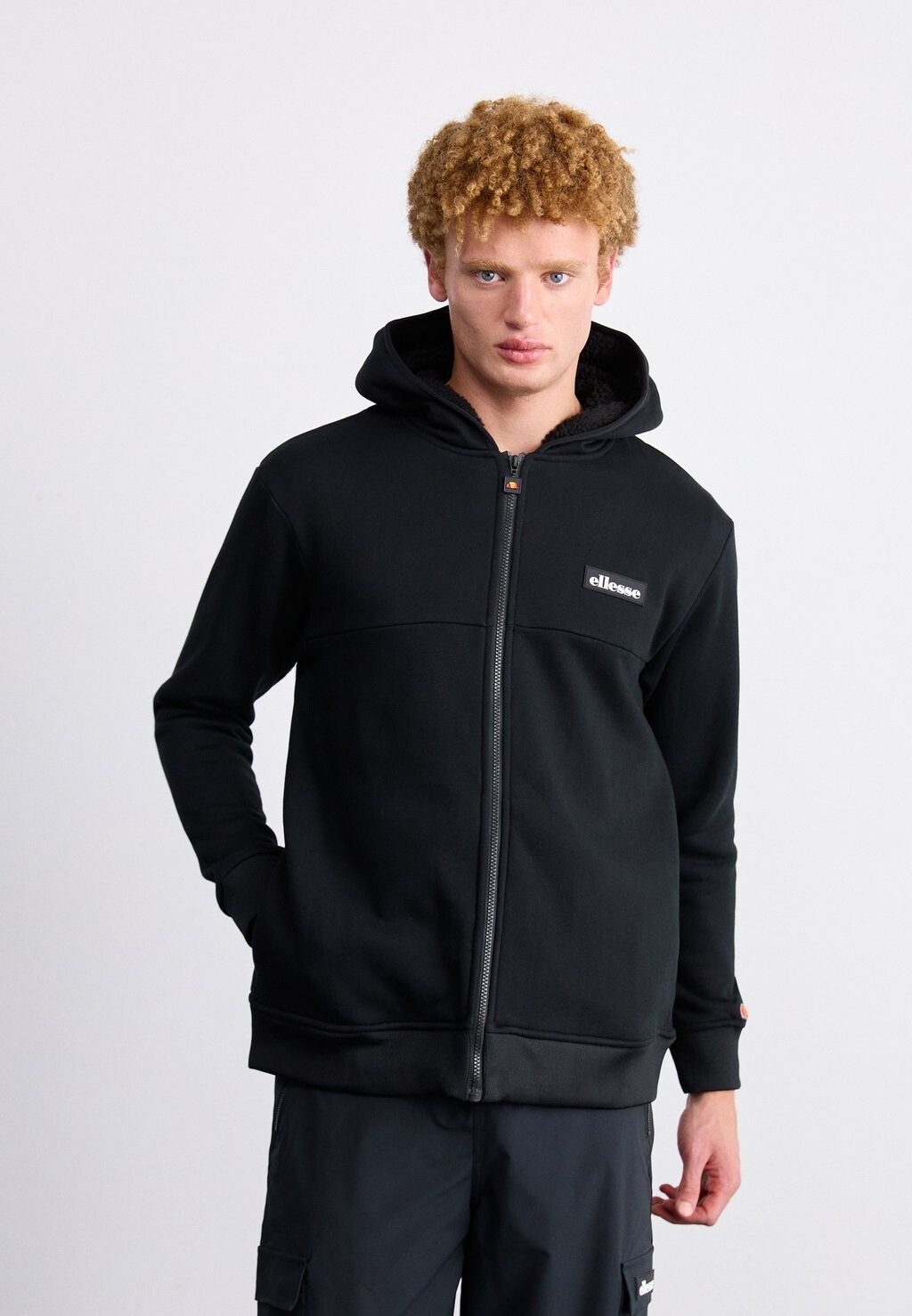 

Толстовка на молнии MILLEROS Ellesse, черный