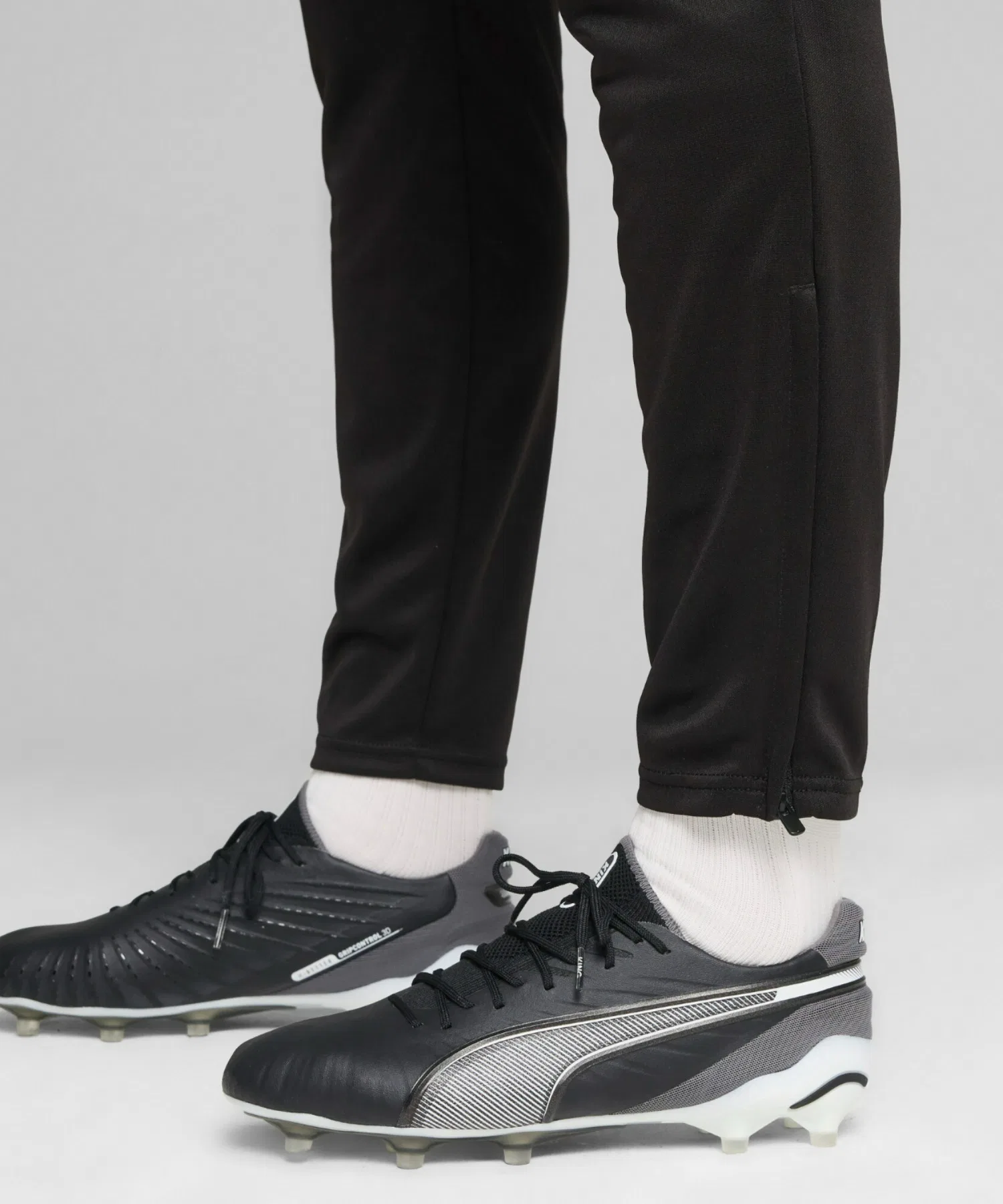 Мужские футбольные бутсы PUMA King Ultimate FG/AG чёрные