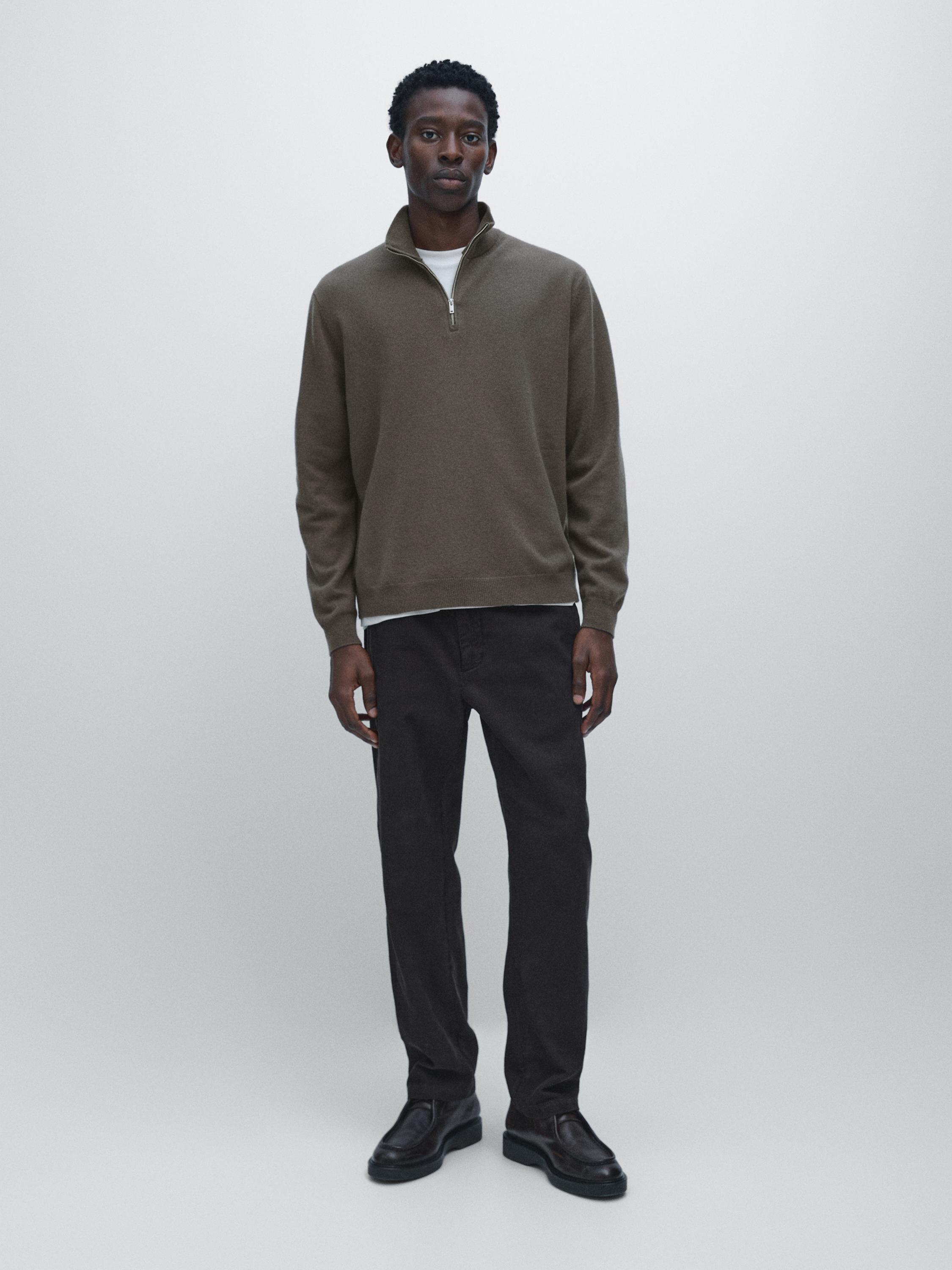 

Вязаный свитер с воротником-стойкой и застежкой-молнией Massimo Dutti, серо-коричневый