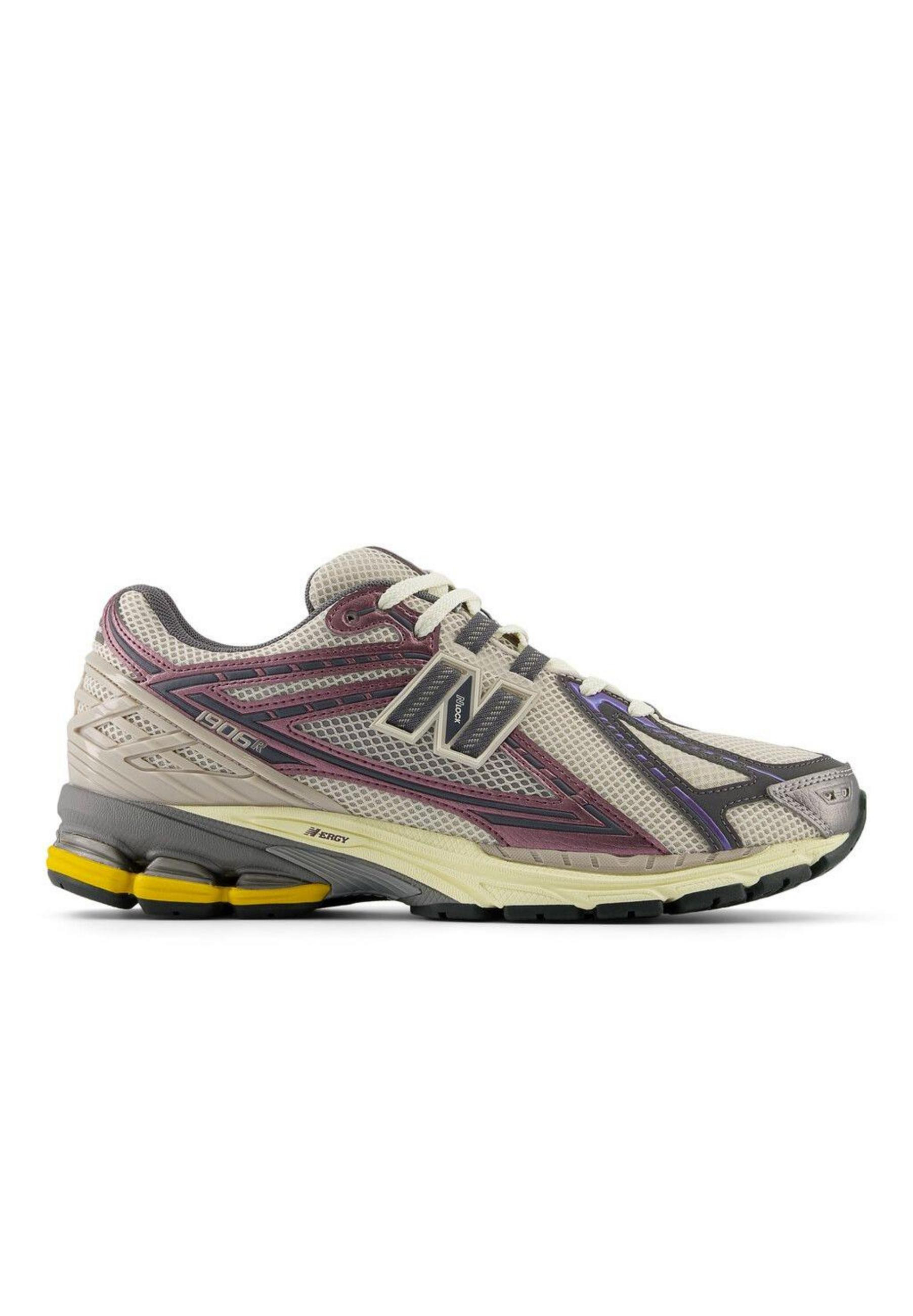

Кроссовки мужские New Balance с сетчатыми вставками, мультиколор