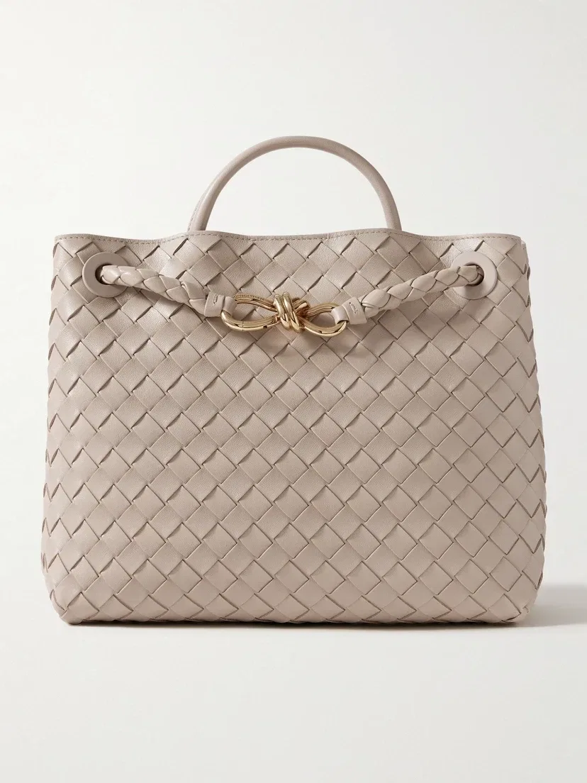 Andiamo средняя сумка-тоут из кожи Intrecciato BOTTEGA VENETA, бежевый