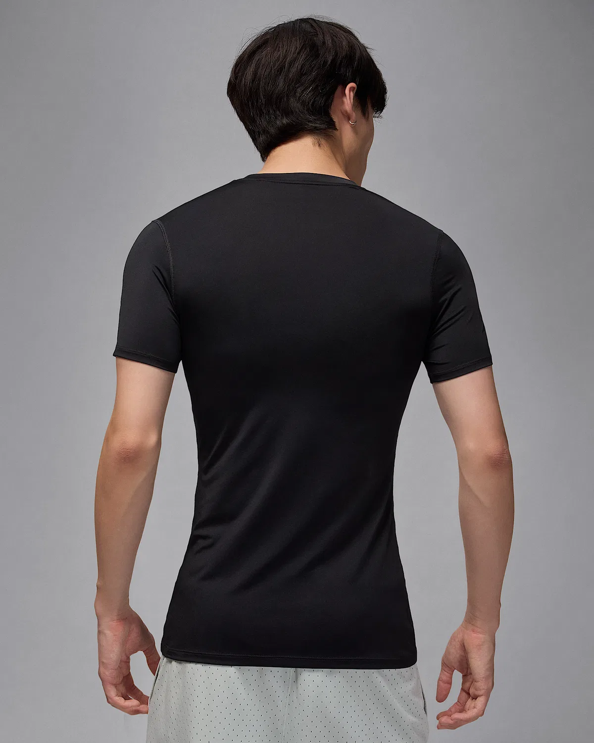 Мужская базовая футболка с коротким рукавом Dri-FIT Jordan Sport, Black/White — фото 2