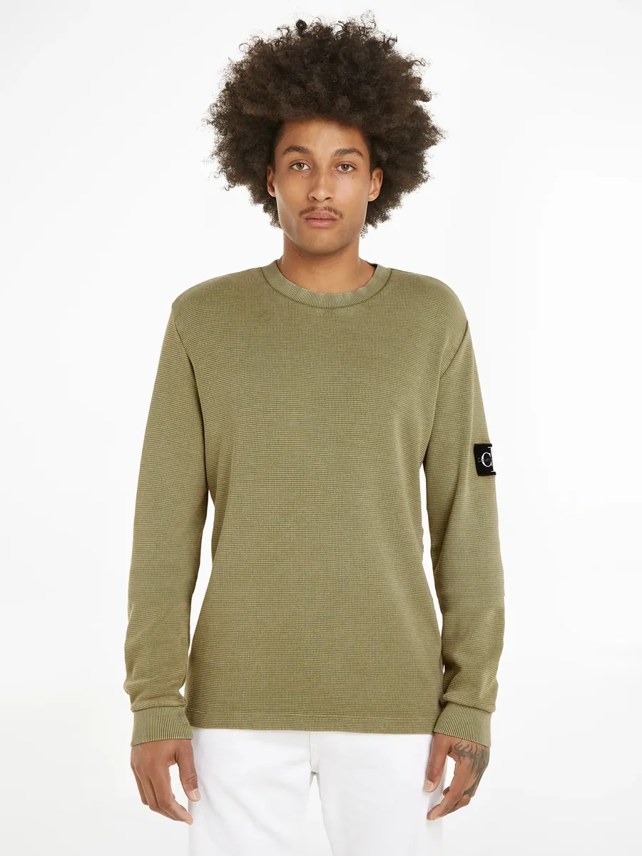 

Рубашка с длинными рукавами Calvin Klein Jeans "WASHED BADGE WAFFLE LS TEE", с нашивкой-логотипом, цвет Dark Juniper Acid Wash