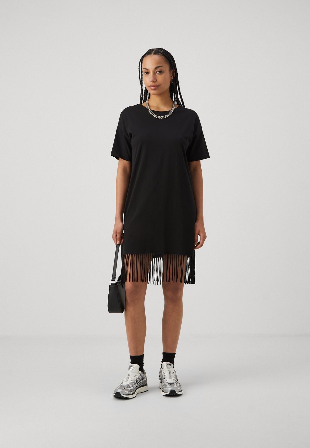 

Платье из джерси NMKEYLA FRINGE O NECK T SHIRT DRESS Noisy May, черный