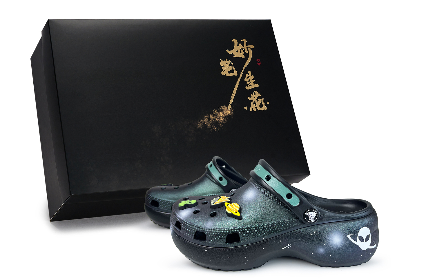 

Классические платформенные клоги Unisex Crocs, черный/фиолетовый/зеленый